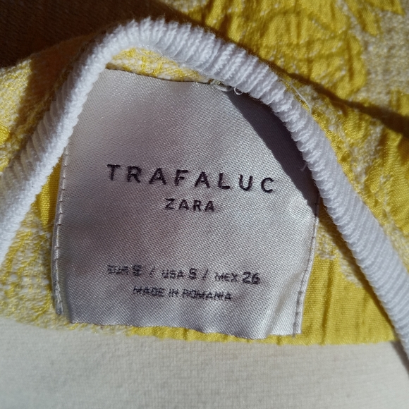 Zara Trafaluc Yellow Rose Sleeveless Blouse Size Small Women's - Picture 10 of 10